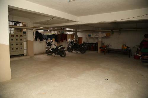 Roomate Zone Boys PG