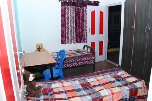 Roomate Zone Boys PG