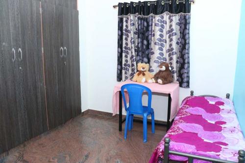 Roomate Zone Boys PG